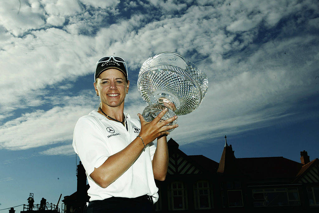 Annika Sorenstam celebrates winning the AIG Women